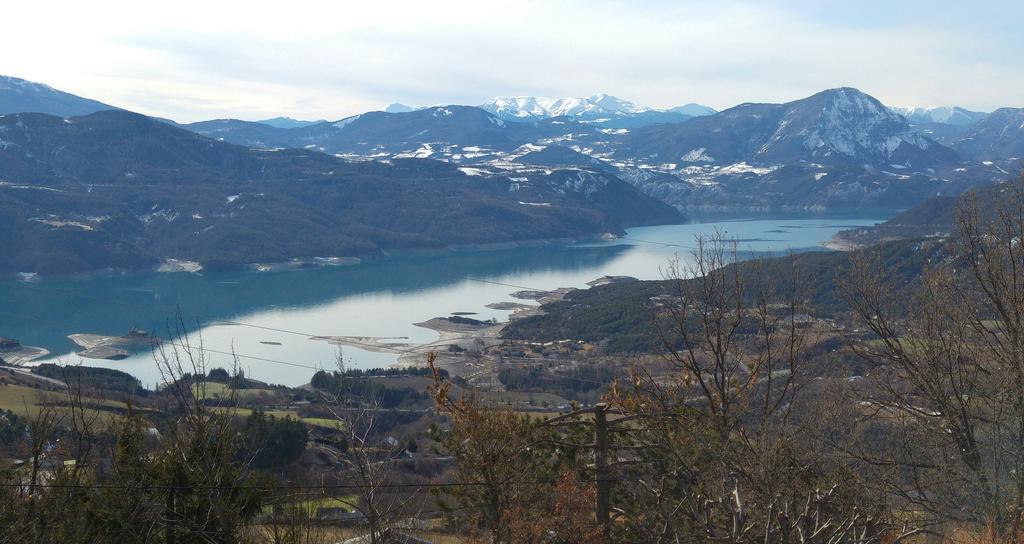 Les Roches Fleuries Hotel Prunières Buitenkant foto